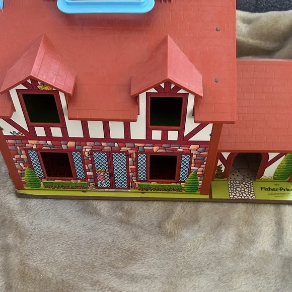 Fisher-Price Play Family House - Red and Blue - Picture 13 of 13
